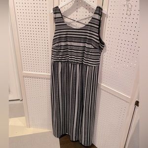 Fortune & Ivy Sleeveless Dress Size 2X
